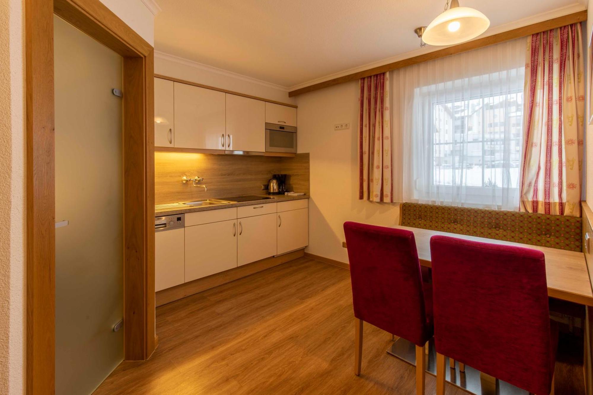 Gidis Hof Hotel Ischgl Bagian luar foto
