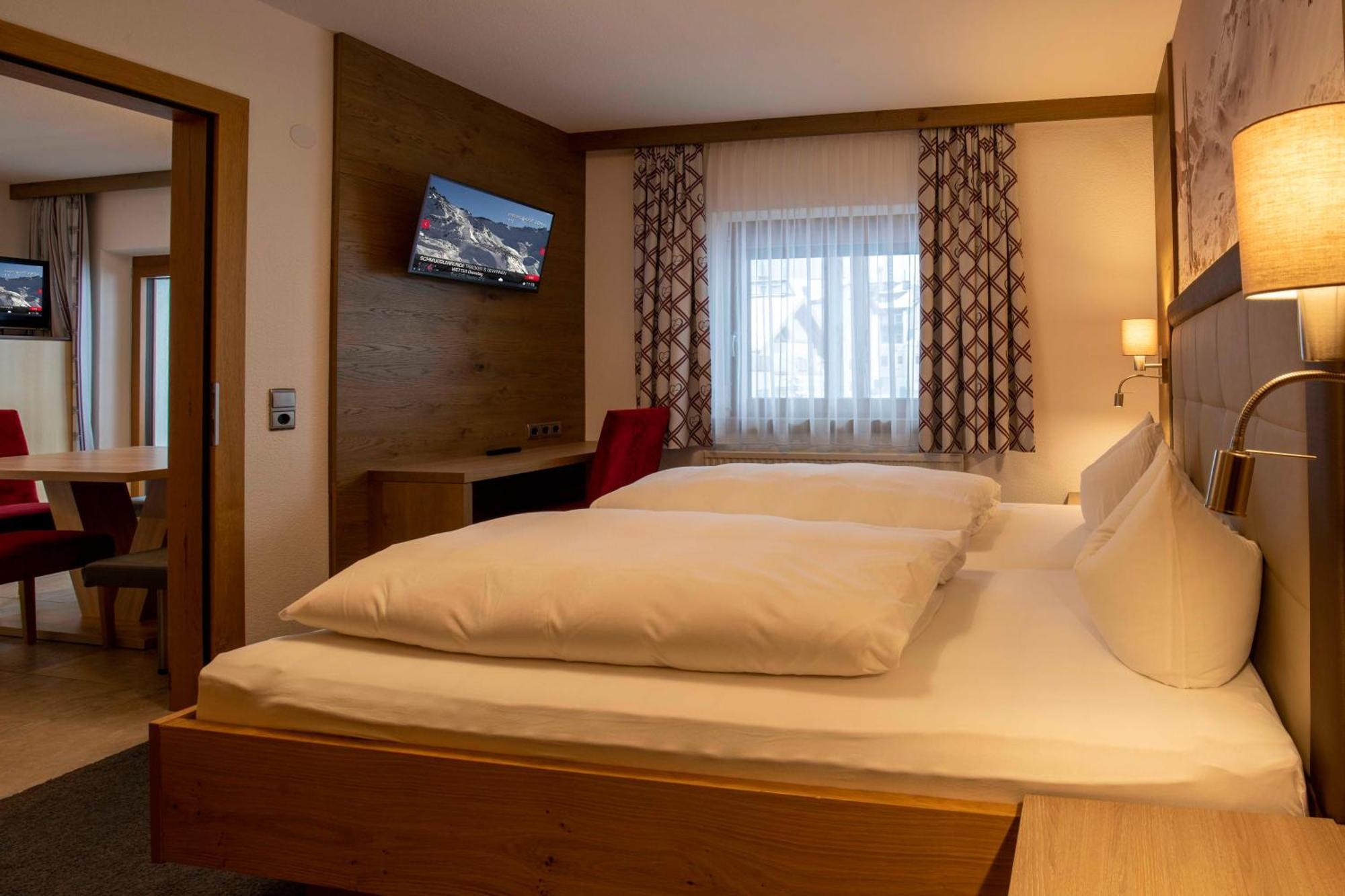 Gidis Hof Hotel Ischgl Bagian luar foto