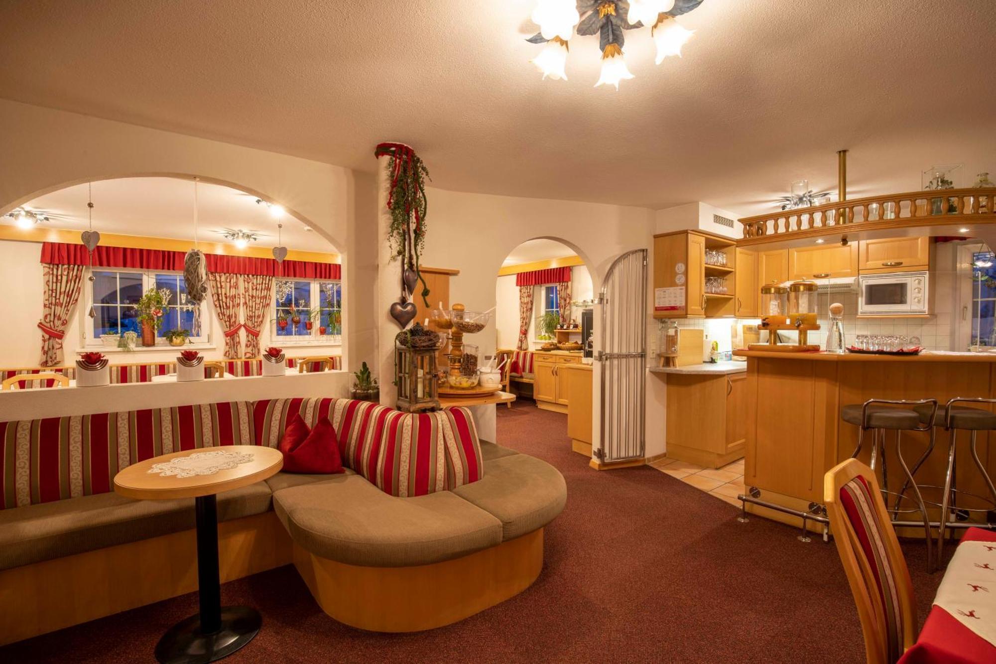 Gidis Hof Hotel Ischgl Bagian luar foto