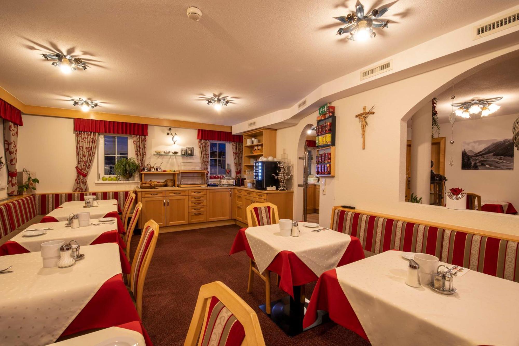 Gidis Hof Hotel Ischgl Bagian luar foto