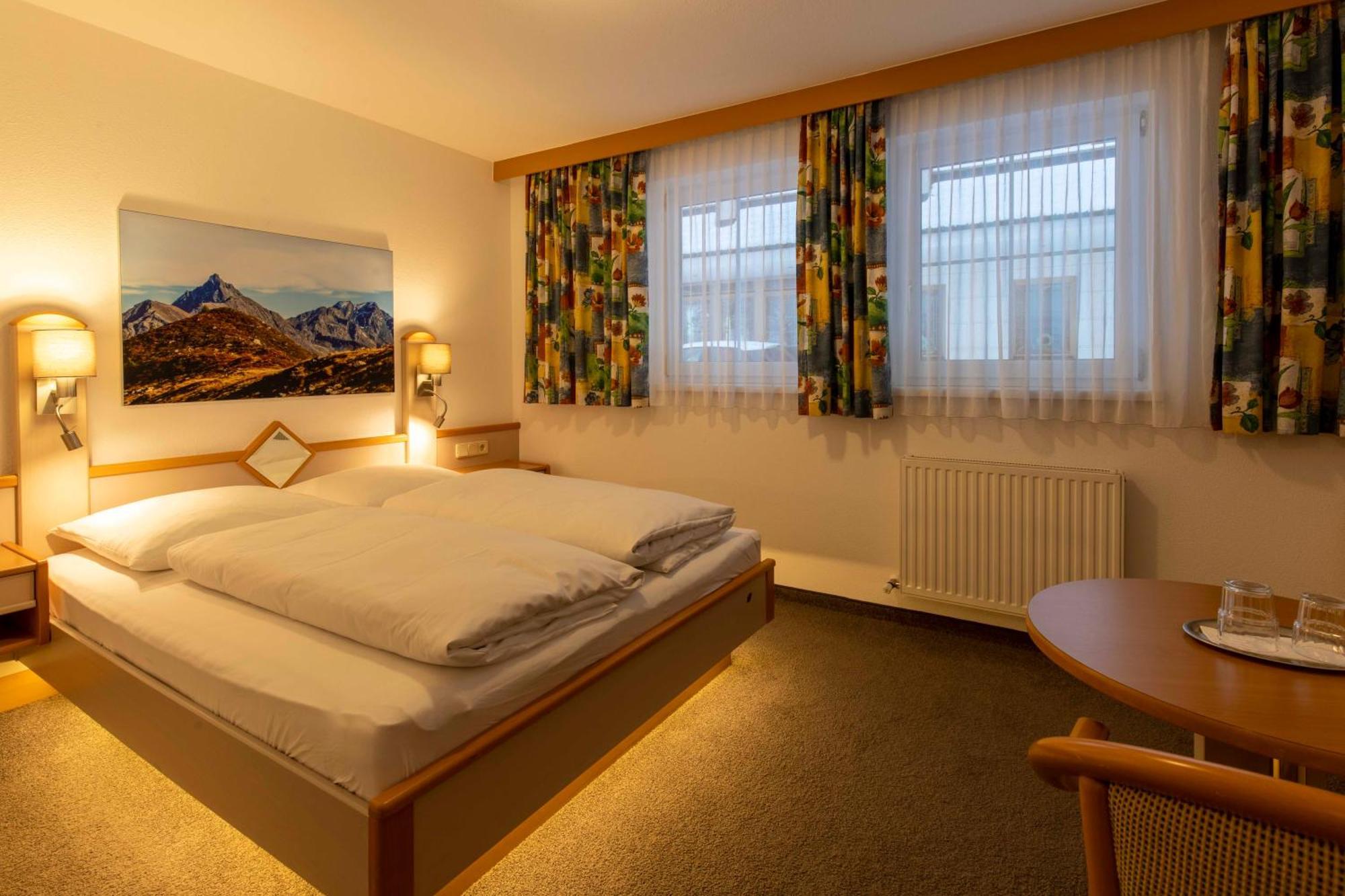 Gidis Hof Hotel Ischgl Bagian luar foto