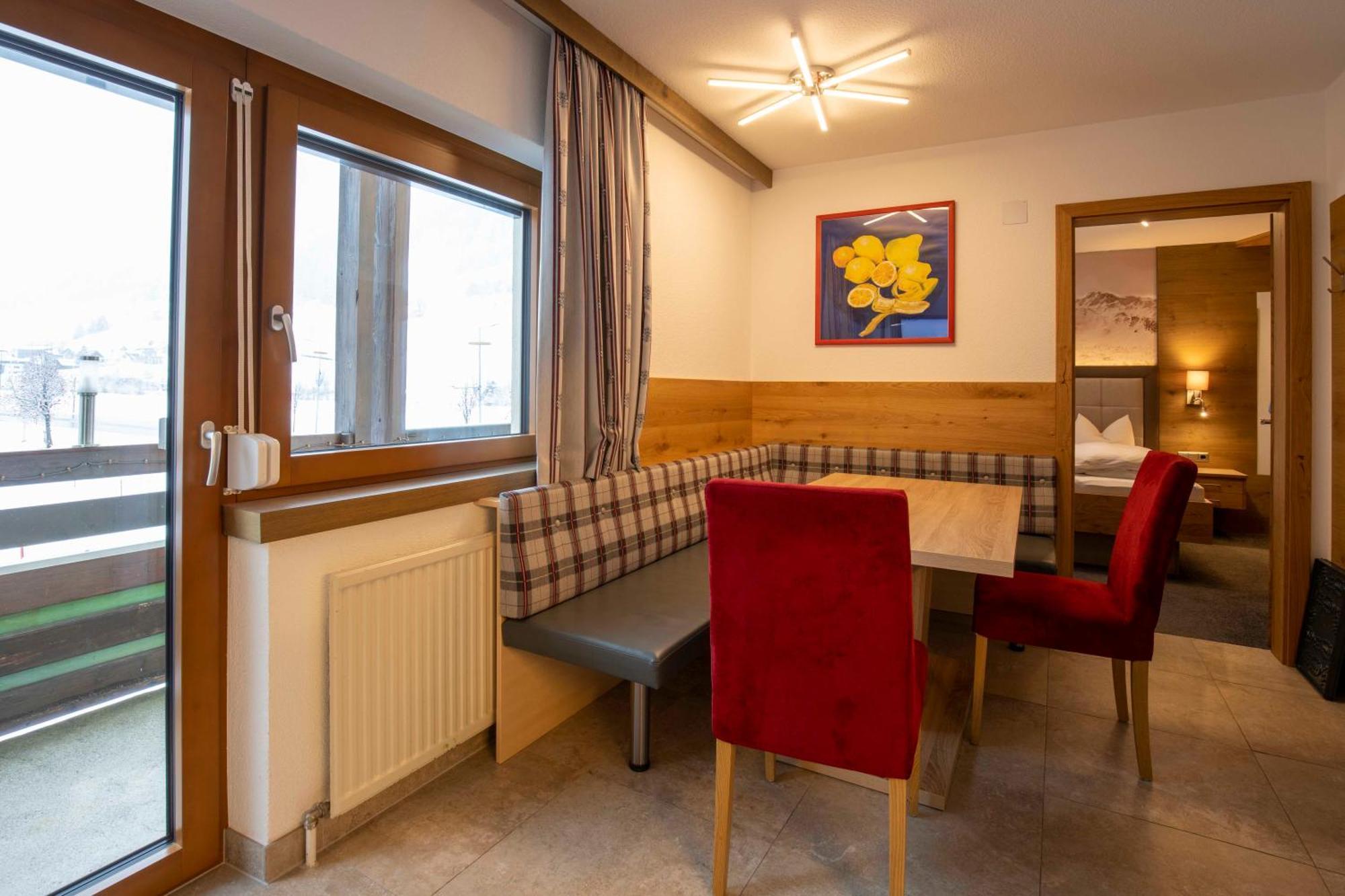 Gidis Hof Hotel Ischgl Bagian luar foto